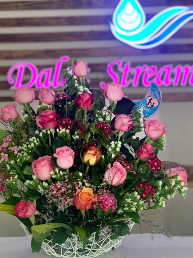 Dalat Stream Hotel-Khach San Dep ダラット エクステリア 写真
