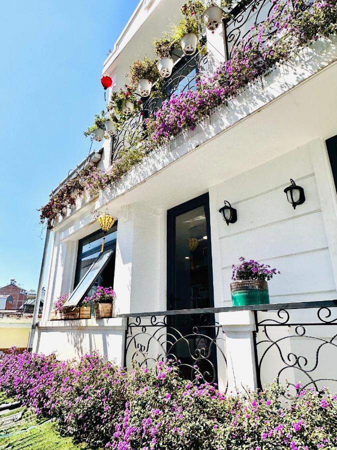 Dalat Stream Hotel-Khach San Dep ダラット エクステリア 写真